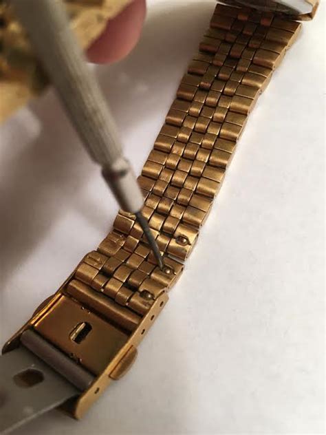 do timpsons remove watch links